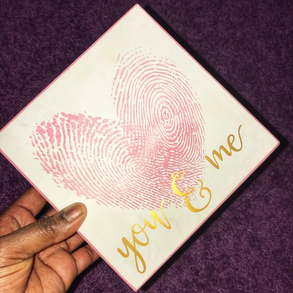 You and me finger print decor